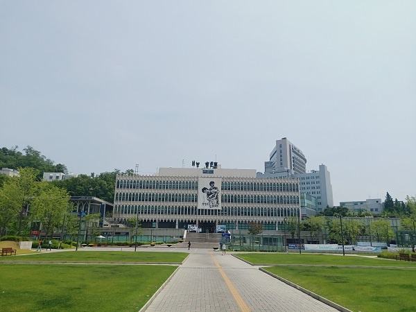 韩国梨花女子大学留学的费用要多少