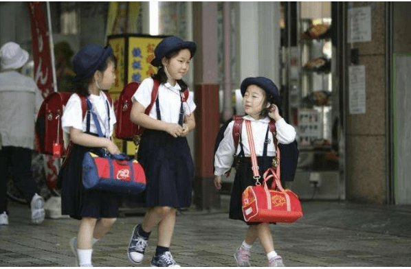 小学生毕业去日本留学